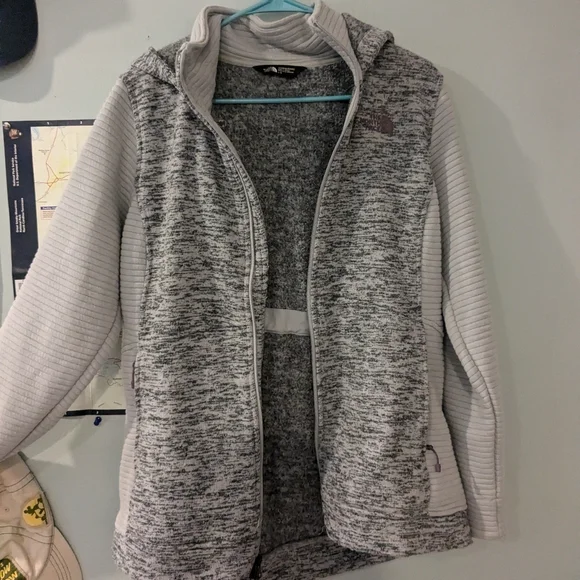 The North Face Gray fleece zip-up with hood - Picture 2 of 5